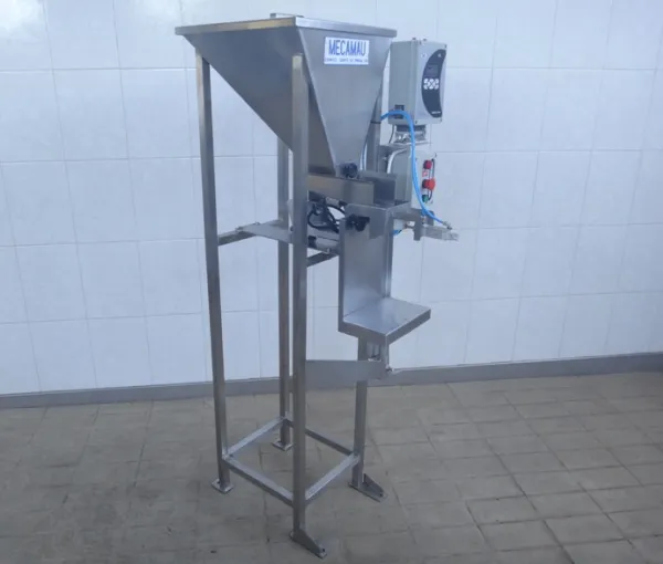 Dosadora tipo Vibratória com Balança e Silo